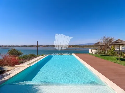 3 +1 Quartos - Moradia Geminada - Estombar - Lagoa