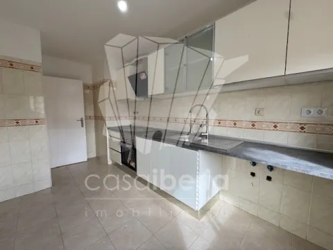 2 Bedrooms - Apartment - Mem Martins - Sintra