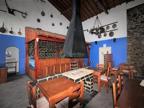 Restaurante e apartamento para venda em Vale D´Urso