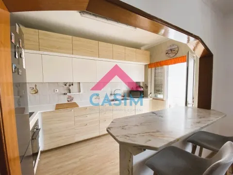 T3 Feijó - Mercado Municipal &#124; Almada