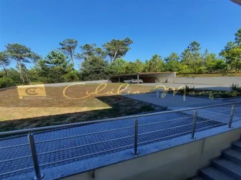 Moradia Isolada T5+1