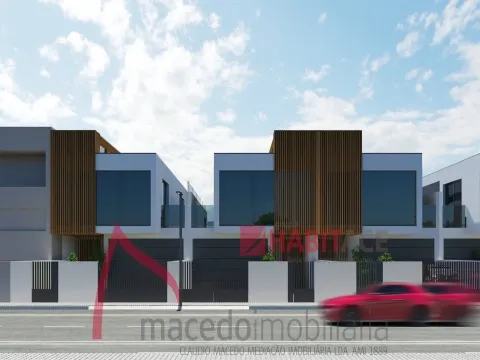 Stadthäuser mit 3 Schlafzimmern zum Verkauf in Adaúfe, Braga