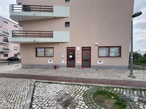 Commercial Units for Sale – Entrance of Vila Real de Santo António