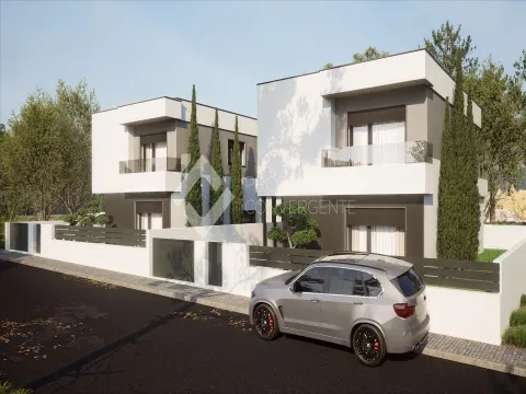 Moradia Isolada T4 - Fernão Ferro