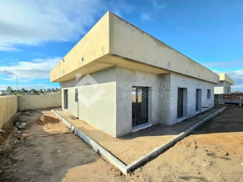 Moradia térrea T4 isolada - Palmela