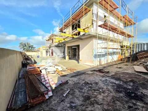 Moradia Isolada T5 com piscina - Azeitão