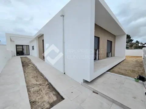 Moradia Isolada T4 no Pinhal do General - Fernão Ferro