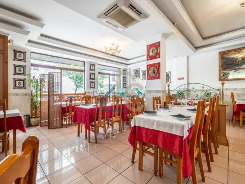 TRESPASSE/ RESTAURANTE/ NOVA LEIRIA