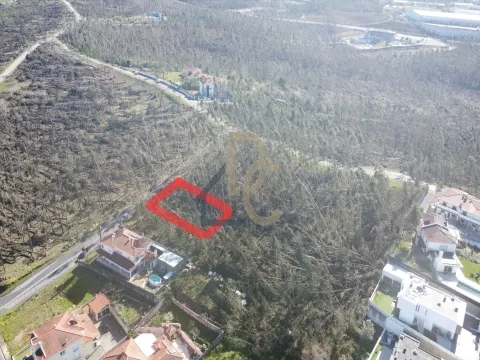 Terreno Rústico/ Área total 800 m2/ 5 minutos do centro da cidade/ Leiria