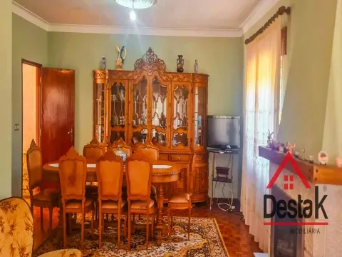 Moradia V5, situada na tranquila aldeia de Amoreira, em Sul