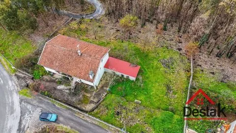 Moradia T5 em Castro Daire