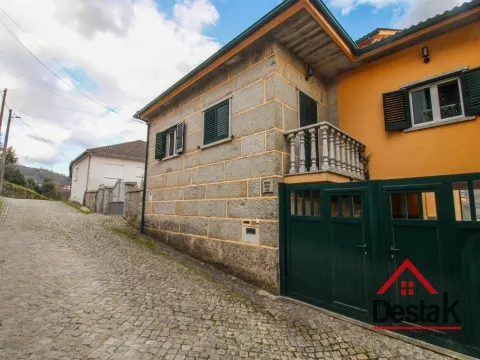 Moradia V3 para venda em, Rio De Mel, São Pedro Do Sul!