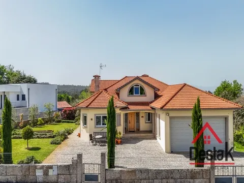 Fantástica Moradia T4 isolada, em Lordosa, Viseu