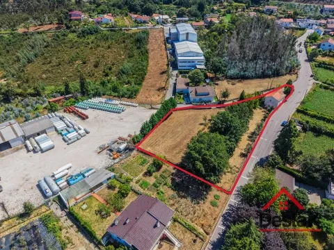 Moradia V2 em Silva Escura a 4 minutos de Sever Do Vouga, com terreno soberbo