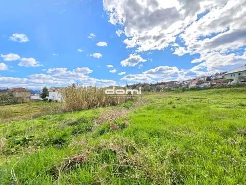 Terreno para construção no coração de Oliveira de Frades.