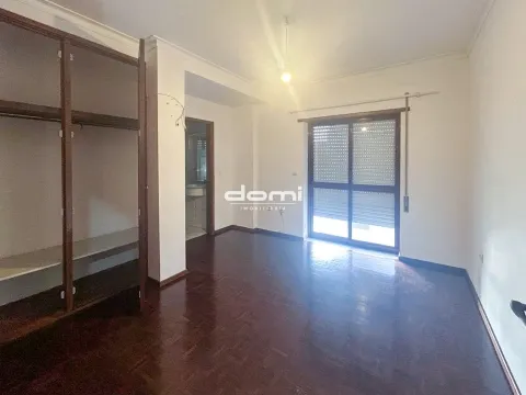 Apartamento T3  para Arrendamento no Coração de São Pedro do Sul!