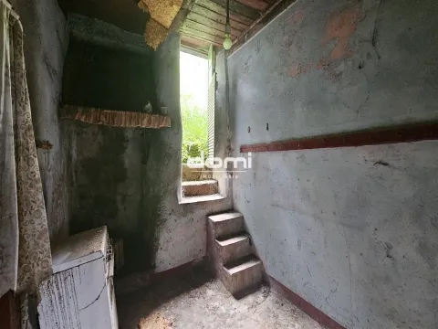 Moradia para Reabilitar a poucos minutos do centro de São Pedro do Sul