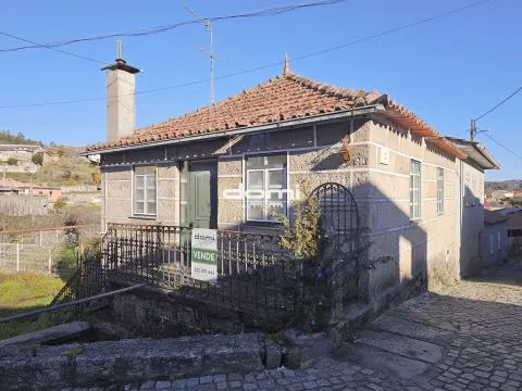 🏡 Moradia em Pedra para Remodelação, em Pindelo dos Milagres, São Pedro do Sul