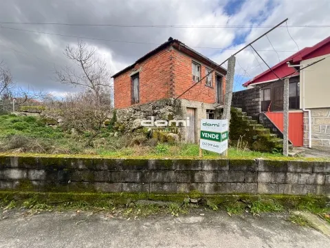 🏡 Moradia T2 para Remodelação em Goja – Vila Maior | São Pedro do Sul