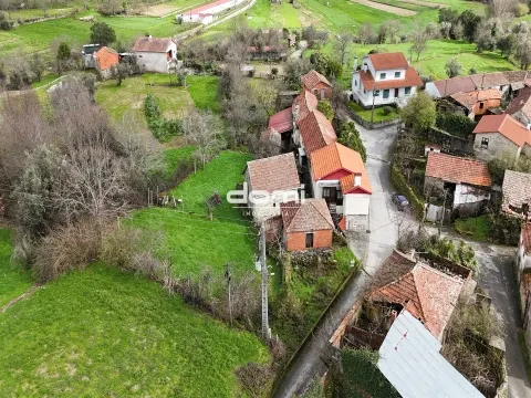 🏡 Moradia T2 para Remodelação em Goja – Vila Maior | São Pedro do Sul