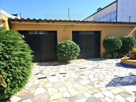  Moradia Bifamiliar em Propriedade Total &#124; Custoias, Matosinhos