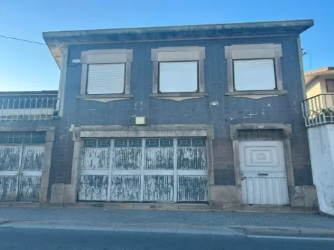 Warehouse with Residential Potential – Milheirós, Maia