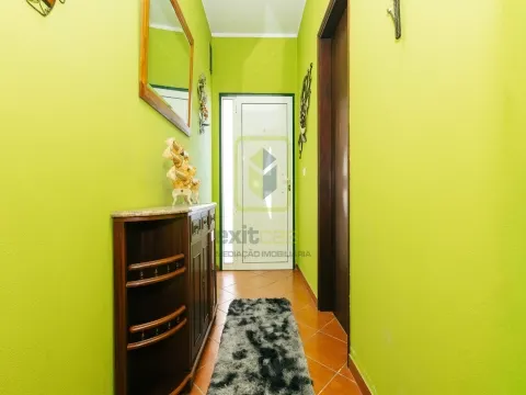 Moradia T4 com Pátio e Churrasqueira