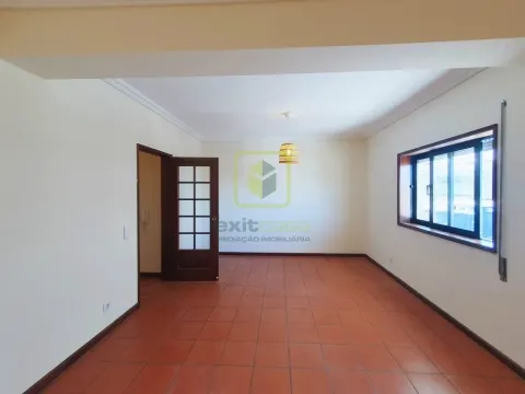 Apartamento T2 para Arrendamento em Aveiro
