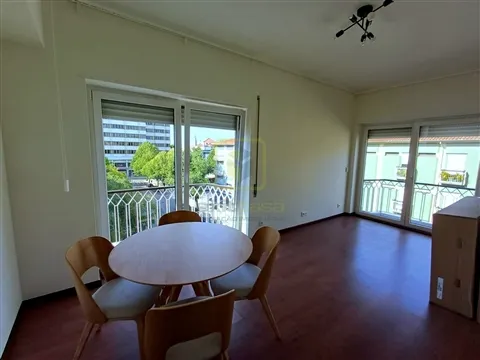 Apartamento para arrendamento no Centro de Aveiro