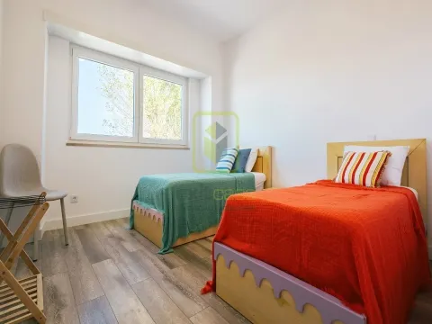 Moradia T4 com vista de mar