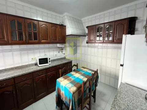 Moradia Equipada e Mobilada para Arrendamento