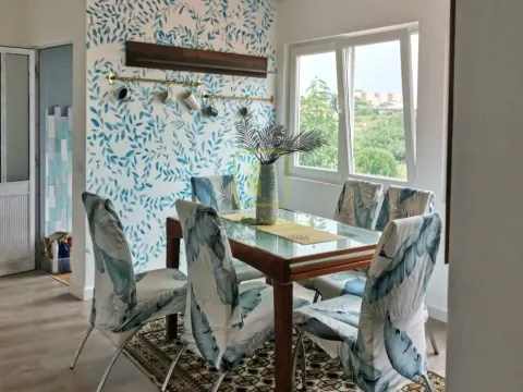 Moradia T6 com 3 Pisos Independentes