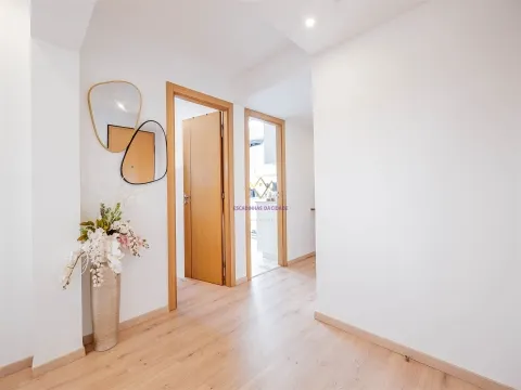 T3 Renovado em Almada