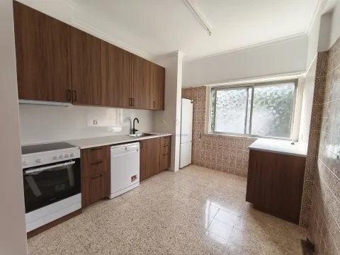 T2 com Garagem Box, a 2 Minutos do Alegro Alfragide