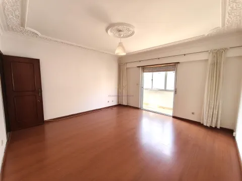 Bright 3 Bedroom Apartment with River View in Penha de França, next to Morais Soares