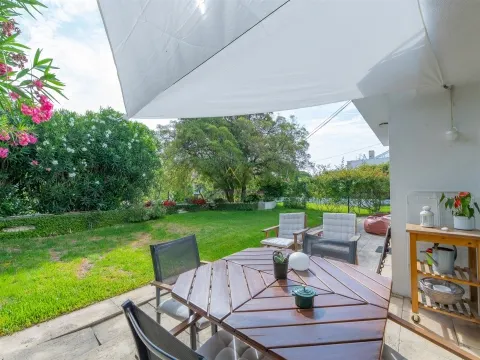 Moradia única à venda numa das melhores ruas de Oeiras