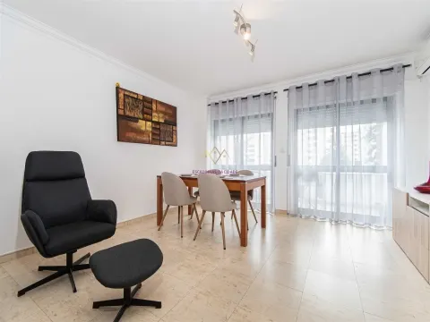 Appartement de 3 chambres à Lavradio