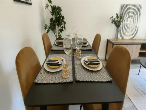 Apartamento T3 remodelado, mobilado e equipado, na melhor localização de Benfica