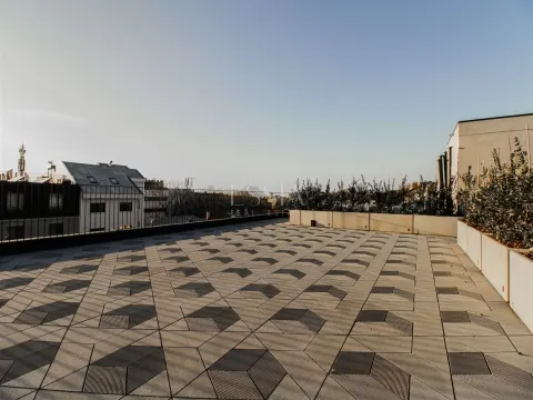 New T4 Duplex Apartment with New Rooftop in Foz do Douro