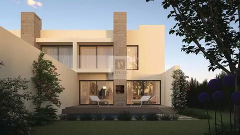 Moradia V5 com Piscina e Deck em São Félix da Marinha