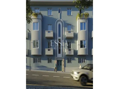 2-Bedroom Duplex Apartment at Egas Moniz 209