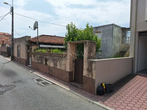 Terrain avec Projet Approuvé à Coimbrões, Vila Nova de Gaia