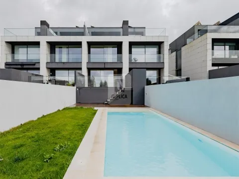 Moradia T3+1 com Vista Mar e Piscina