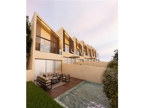 Moradia em Banda T3 com Jardim e Piscina em Canidelo, Vila Nova de Gaia
