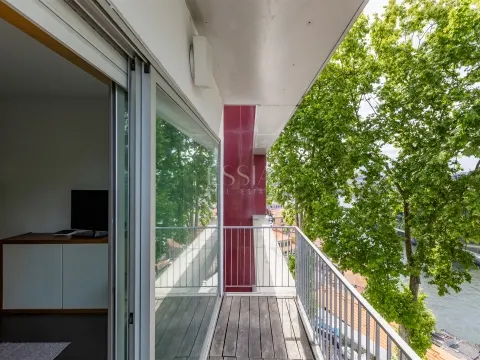 3 Bedroom Apartment for Rent with Douro River Views