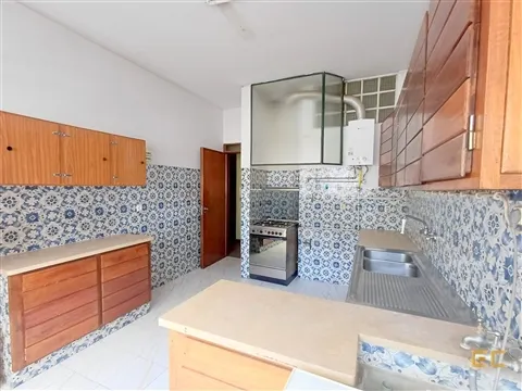 Appartement T3 avec Garagem - Abadias!