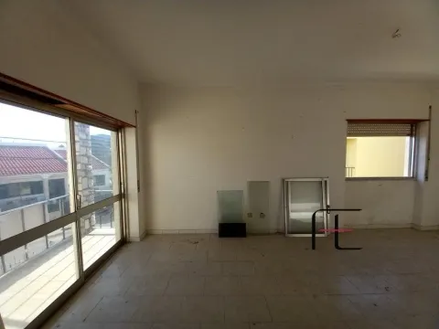 Apartment Floor Dwelling T2