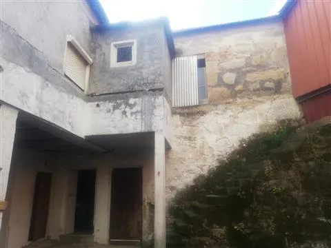 Moradia + Terreno - 6.558 m² | Fânzeres, Gondomar, Porto