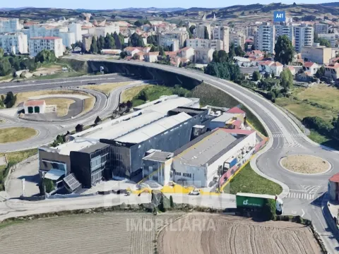 Entrepôt industriel et logistique de 3 000 m² | Águas Santas, Maia
