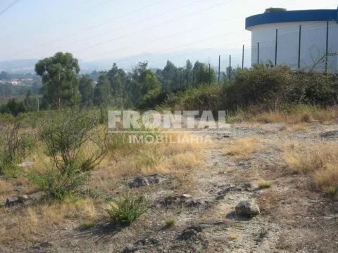 Terreno com 70.616 m² para comércio ou apoio a indústria | Zona Industrial de Campo, Valongo.